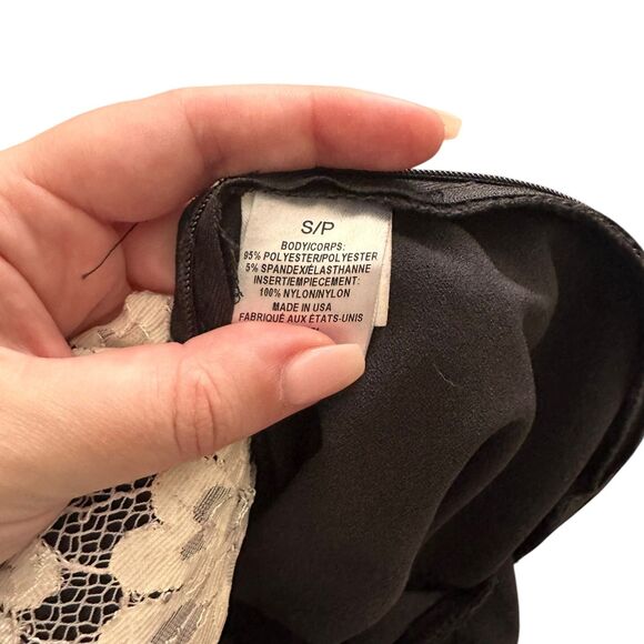 RED SAKS FIFTH‎ AVENUE Lace Detailed Pleated Jumpsuit Black Small - Picture 5 of 6